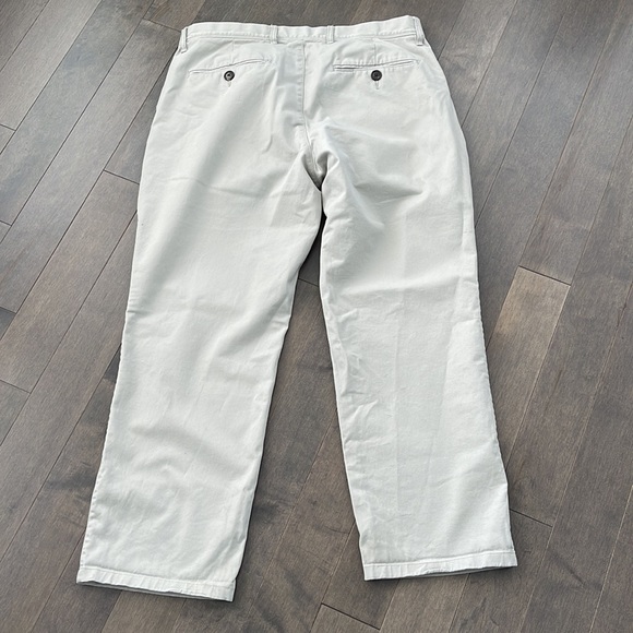 GAP Men’s Beige Tan Khakis Chinos Pants, Straight Stretch, Pockets, Summer Wear - Picture 2 of 12